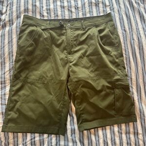 Prana 38Wx12L Men's Olive Green Casual Cargo Shorts